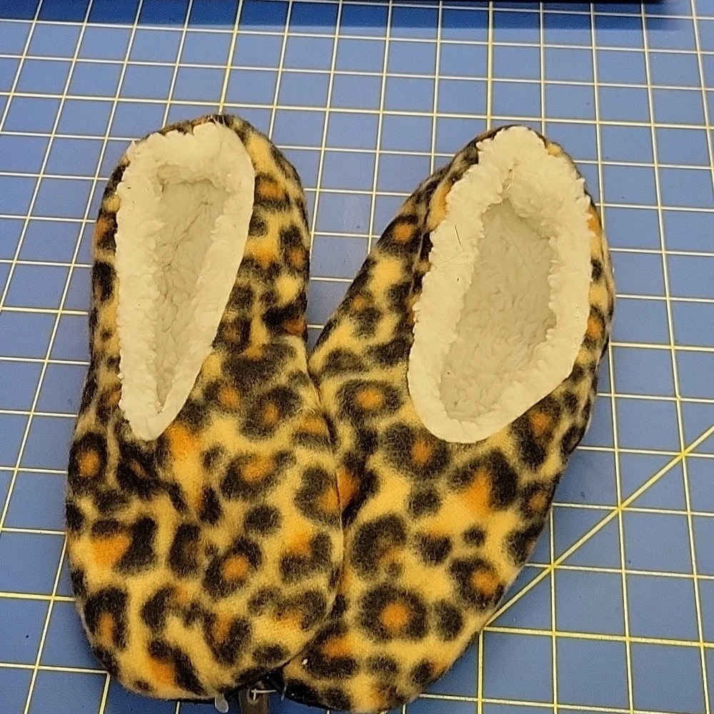 Women's Slippers fits shoe size 5-9 One Size Fits Most Leopard